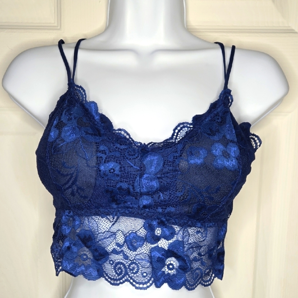 Elegant Lace Bralette in Navy Blue